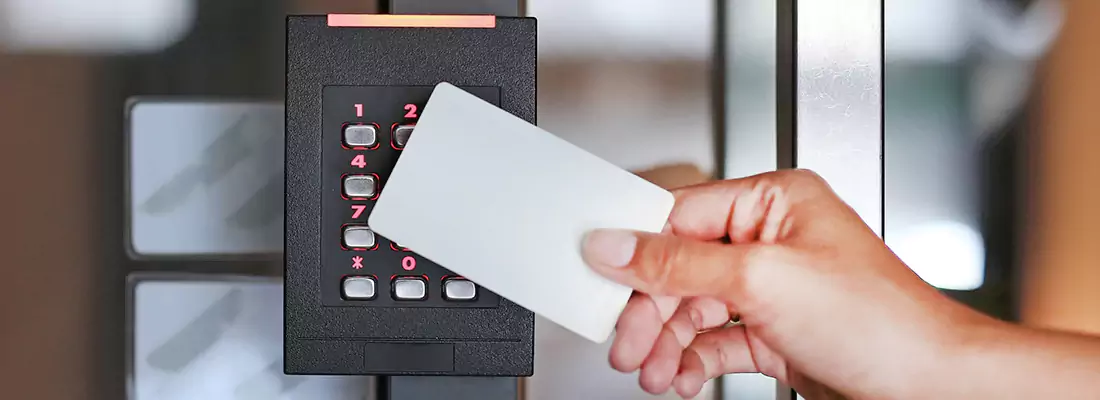Benefits of Card Lock Readers for Properties in Bellview, FL