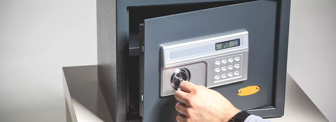 Safe Opening Repair in Bellview